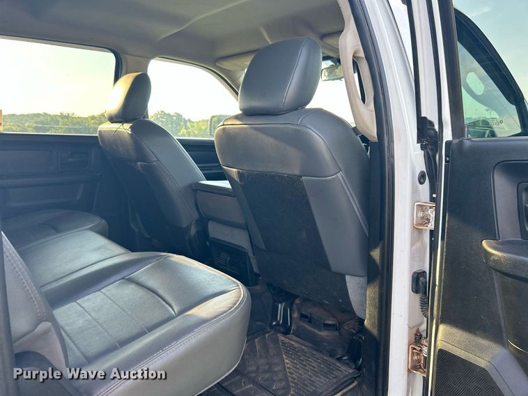 image for item DI7937 2015 Dodge Ram 2500  Crew Cab pickup truck