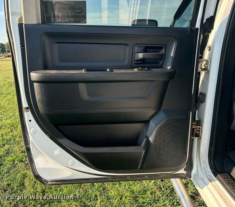 image for item DI7937 2015 Dodge Ram 2500  Crew Cab pickup truck