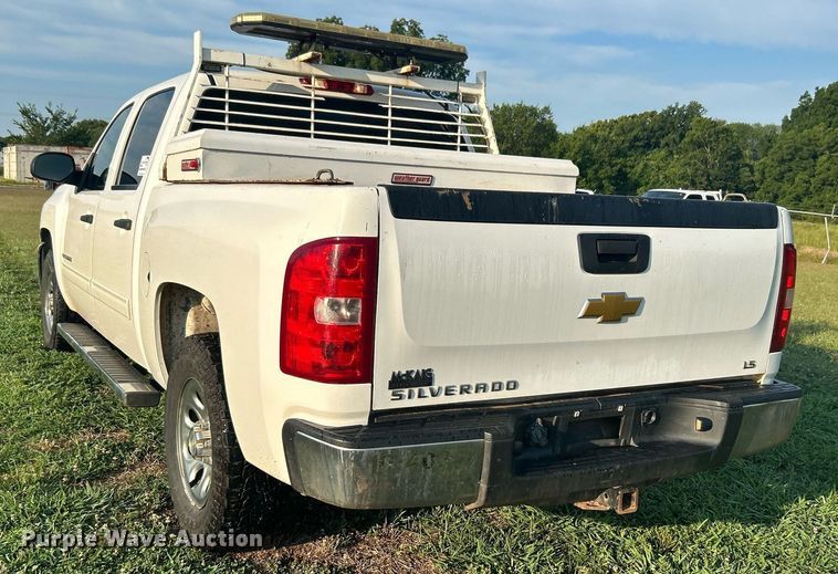 image for item DI7938 2013 Chevrolet Silverado 1500  Crew Cab pickup truck