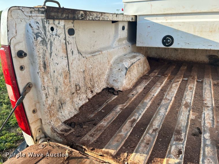 image for item DI7938 2013 Chevrolet Silverado 1500  Crew Cab pickup truck