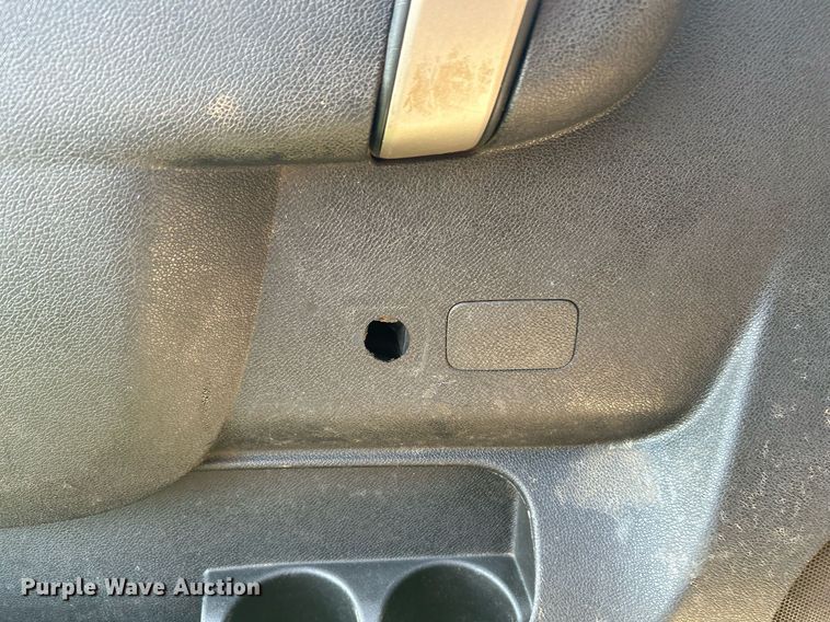 image for item DI7938 2013 Chevrolet Silverado 1500  Crew Cab pickup truck