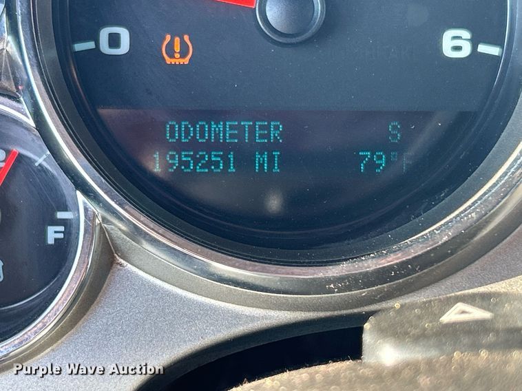 image for item DI7938 2013 Chevrolet Silverado 1500  Crew Cab pickup truck