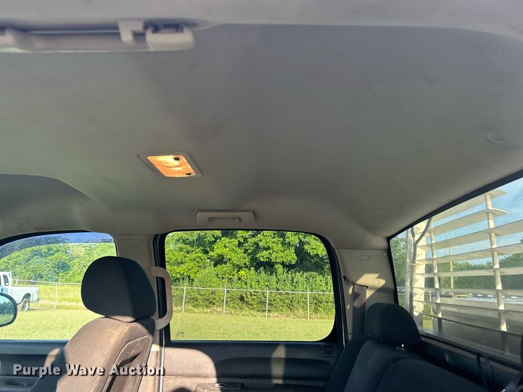 image for item DI7938 2013 Chevrolet Silverado 1500  Crew Cab pickup truck