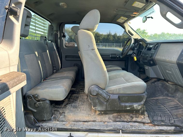 image for item DI7939 2013 Ford F250 Super Duty  SuperCab pickup truck