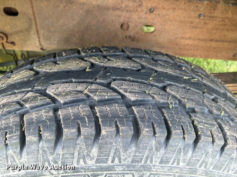 image for item DI7941 2004 GMC Sierra 2500HD  Crew Cab pickup truck