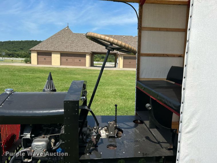 image for item DI7943 1998 Cushman 3W Flatbed Model T Replica  utility vehicle