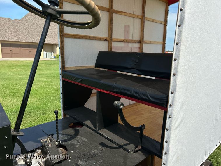 image for item DI7943 1998 Cushman 3W Flatbed Model T Replica  utility vehicle