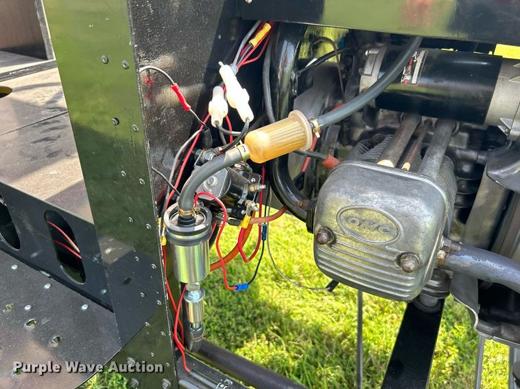 image for item DI7943 1998 Cushman 3W Flatbed Model T Replica  utility vehicle