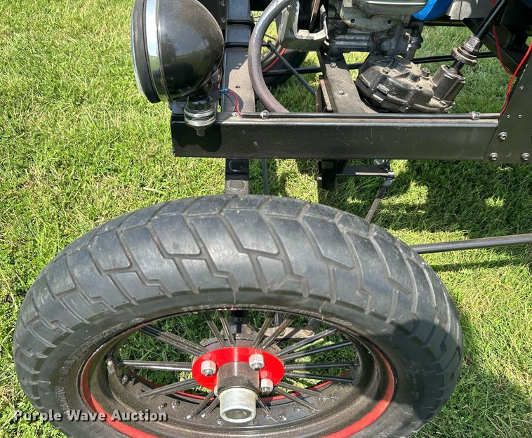 image for item DI7943 1998 Cushman 3W Flatbed Model T Replica  utility vehicle