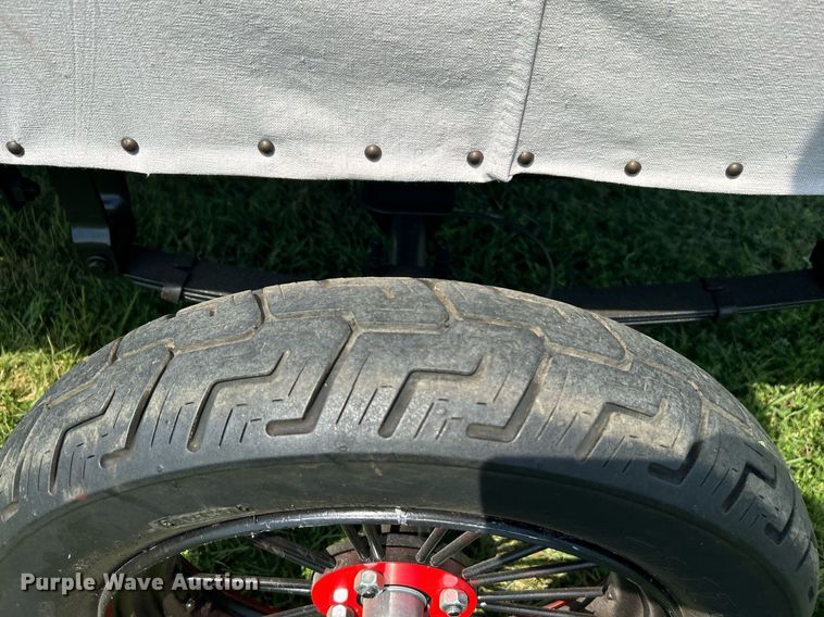 image for item DI7943 1998 Cushman 3W Flatbed Model T Replica  utility vehicle