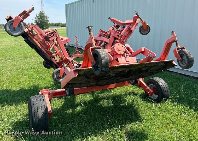 image for item DI7944 Befco  batwing finish mower