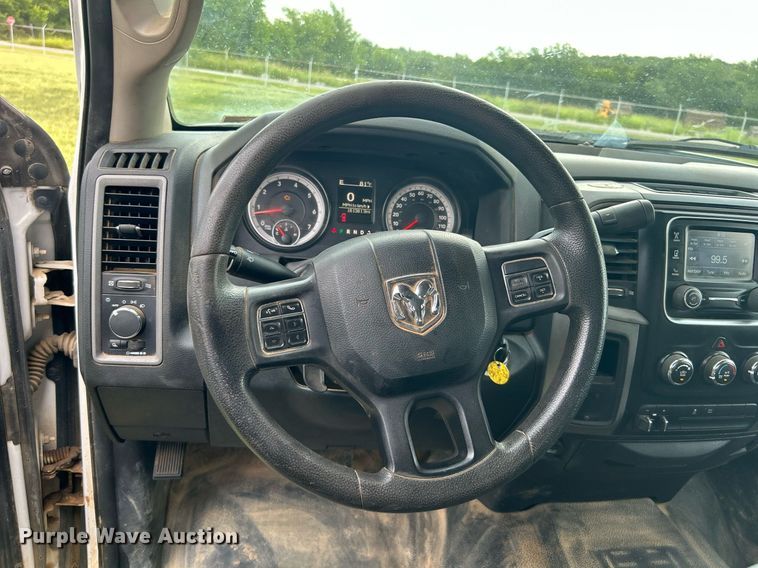 image for item DI7947 2015 Dodge Ram 2500  Crew Cab pickup truck