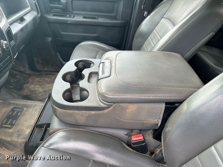 image for item DI7947 2015 Dodge Ram 2500  Crew Cab pickup truck