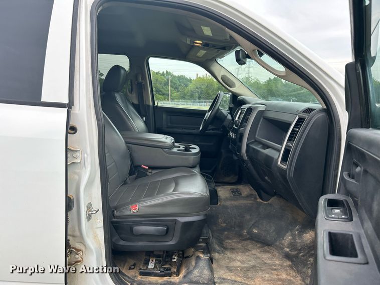 image for item DI7947 2015 Dodge Ram 2500  Crew Cab pickup truck