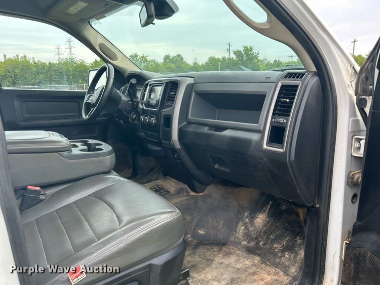 image for item DI7947 2015 Dodge Ram 2500  Crew Cab pickup truck