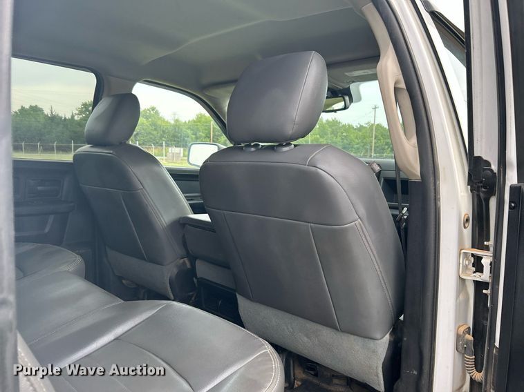 image for item DI7947 2015 Dodge Ram 2500  Crew Cab pickup truck