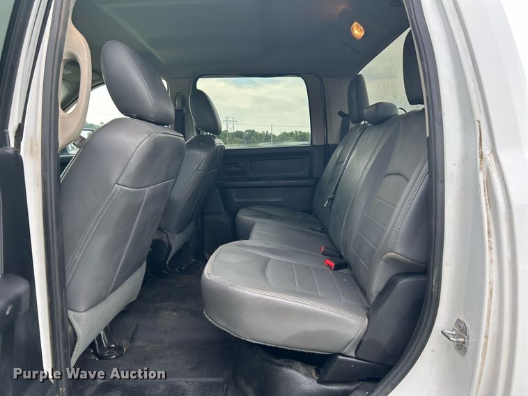 image for item DI7947 2015 Dodge Ram 2500  Crew Cab pickup truck