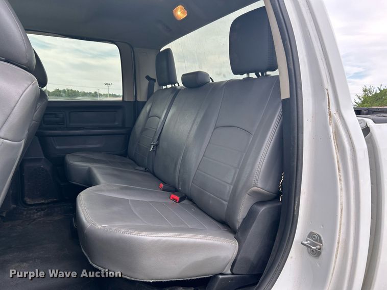 image for item DI7947 2015 Dodge Ram 2500  Crew Cab pickup truck