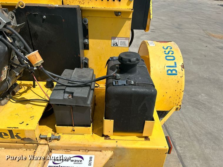 image for item DI7949 Powertek 731  wood chipper