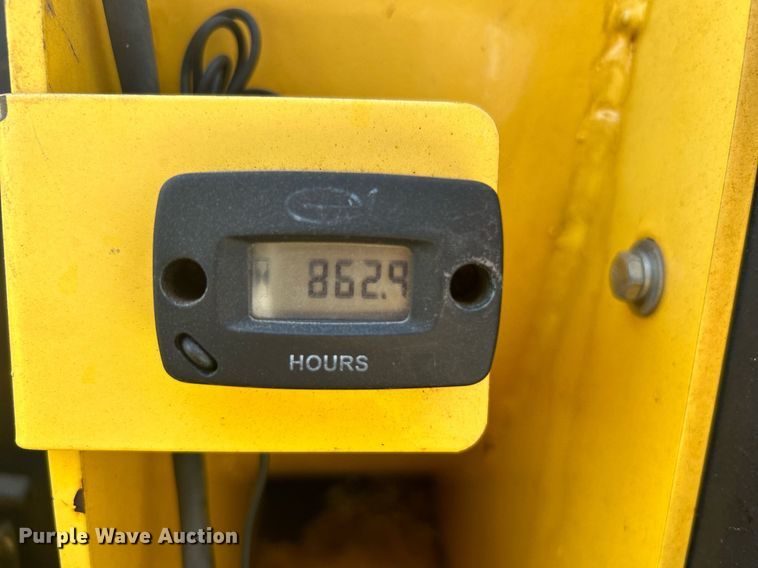 image for item DI7949 Powertek 731  wood chipper