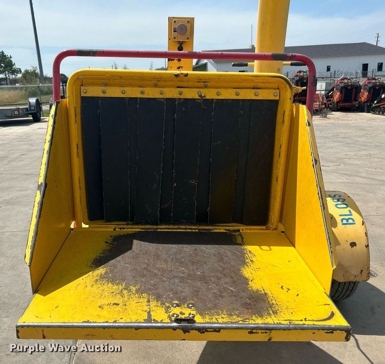 image for item DI7949 Powertek 731  wood chipper