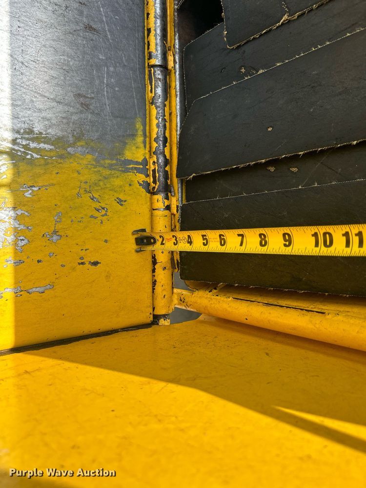 image for item DI7949 Powertek 731  wood chipper