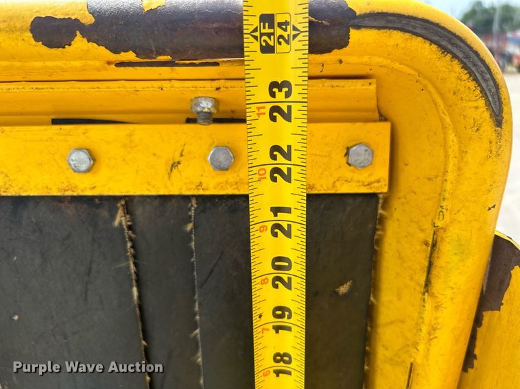 image for item DI7949 Powertek 731  wood chipper