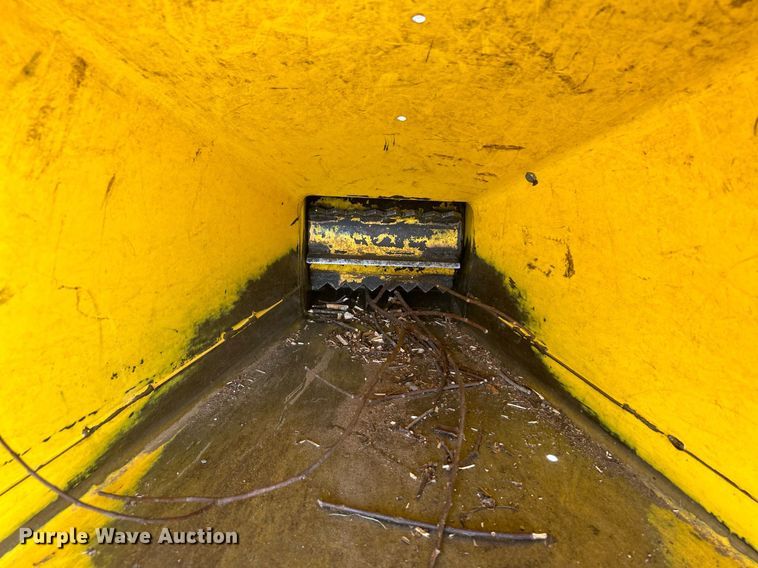 image for item DI7949 Powertek 731  wood chipper