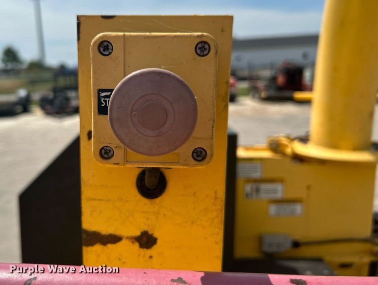 image for item DI7949 Powertek 731  wood chipper