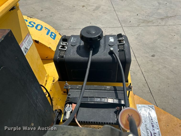 image for item DI7950 Powertek 731  wood chipper