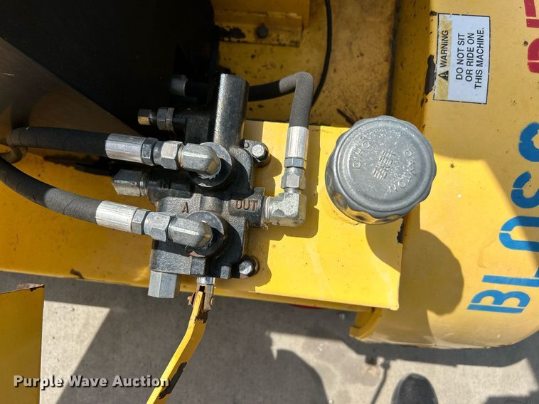 image for item DI7950 Powertek 731  wood chipper