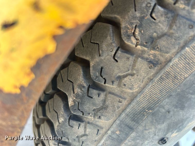 image for item DI7950 Powertek 731  wood chipper