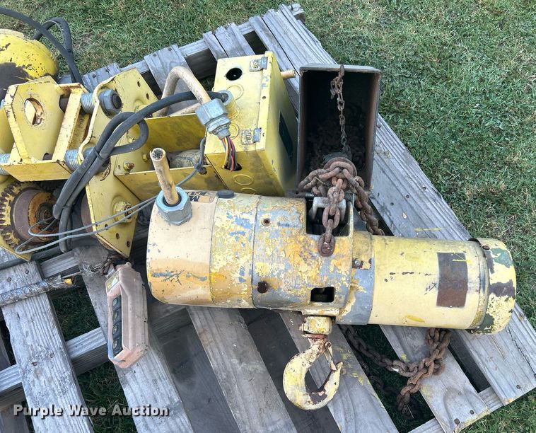 image for item DI7952 Gaffey 2 Ton  overhead crane