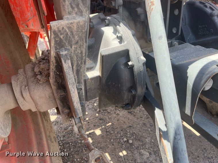 image for item DI8741 2011 Kubota MX4700  tractor