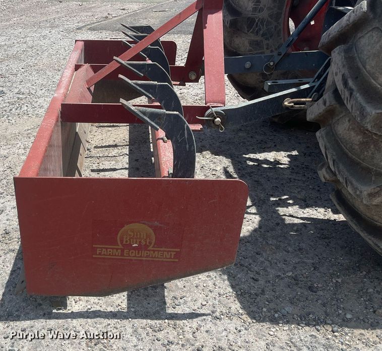 image for item DI8741 2011 Kubota MX4700  tractor