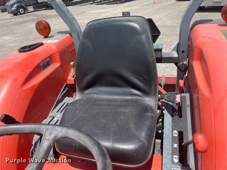 image for item DI8741 2011 Kubota MX4700  tractor