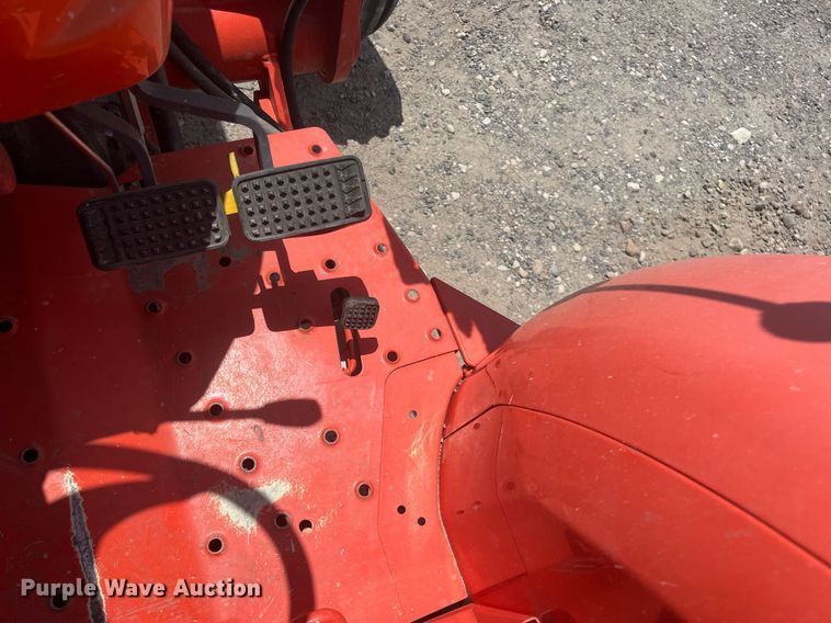 image for item DI8741 2011 Kubota MX4700  tractor