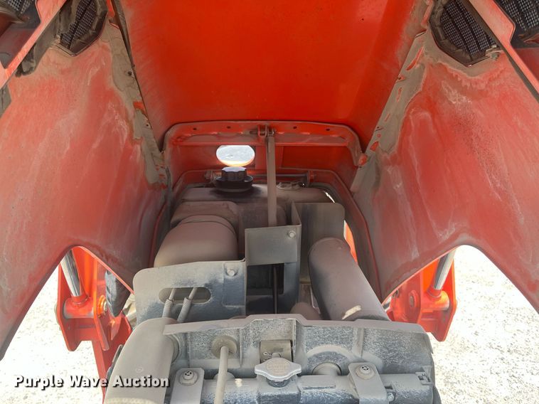 image for item DI8741 2011 Kubota MX4700  tractor