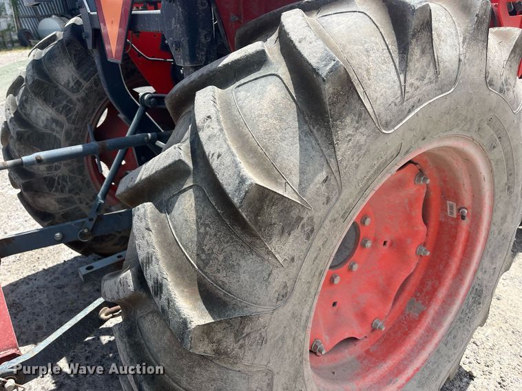 image for item DI8741 2011 Kubota MX4700  tractor