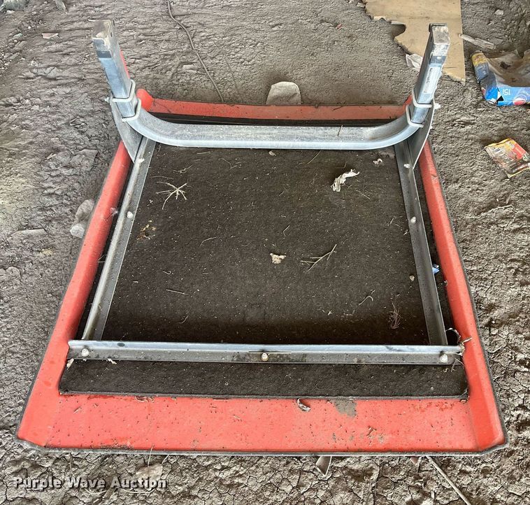 image for item DI8741 2011 Kubota MX4700  tractor