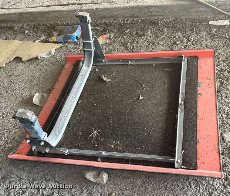 image for item DI8741 2011 Kubota MX4700  tractor