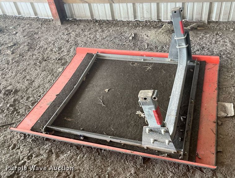 image for item DI8741 2011 Kubota MX4700  tractor