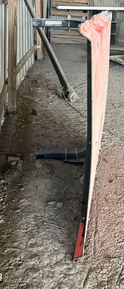 image for item DI8741 2011 Kubota MX4700  tractor