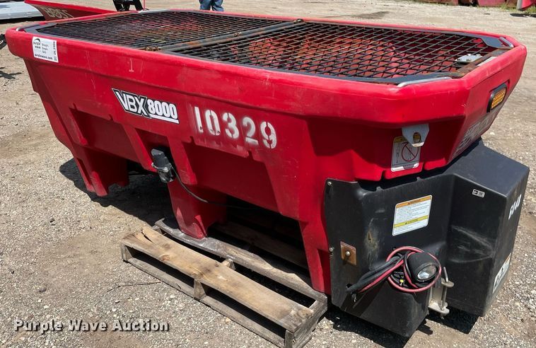 image for item DL3908 Boss VBX8000  spreader