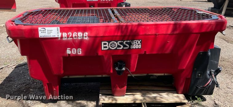 image for item DL3909 Boss VBX8000  spreader