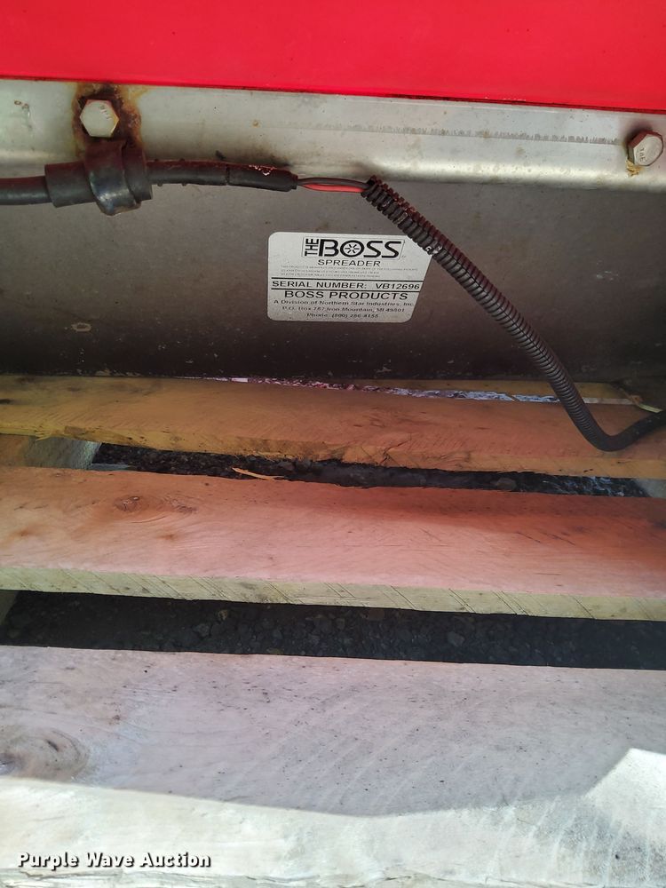 image for item DL3909 Boss VBX8000  spreader