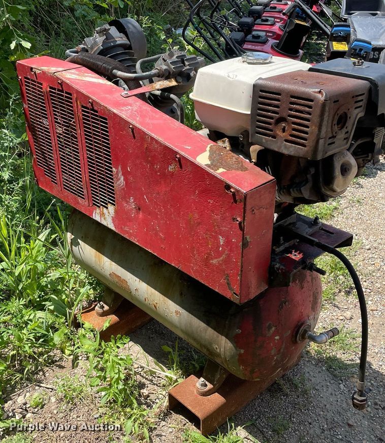 image for item DL3933 Ingersoll Rand 2475  air compressor