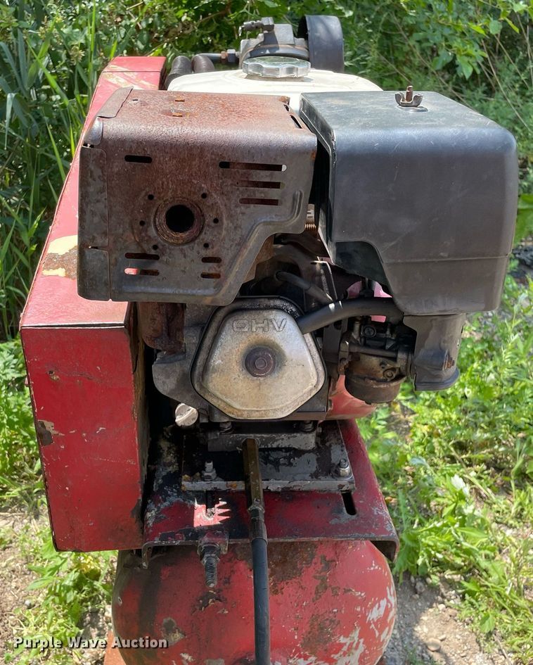 image for item DL3933 Ingersoll Rand 2475  air compressor