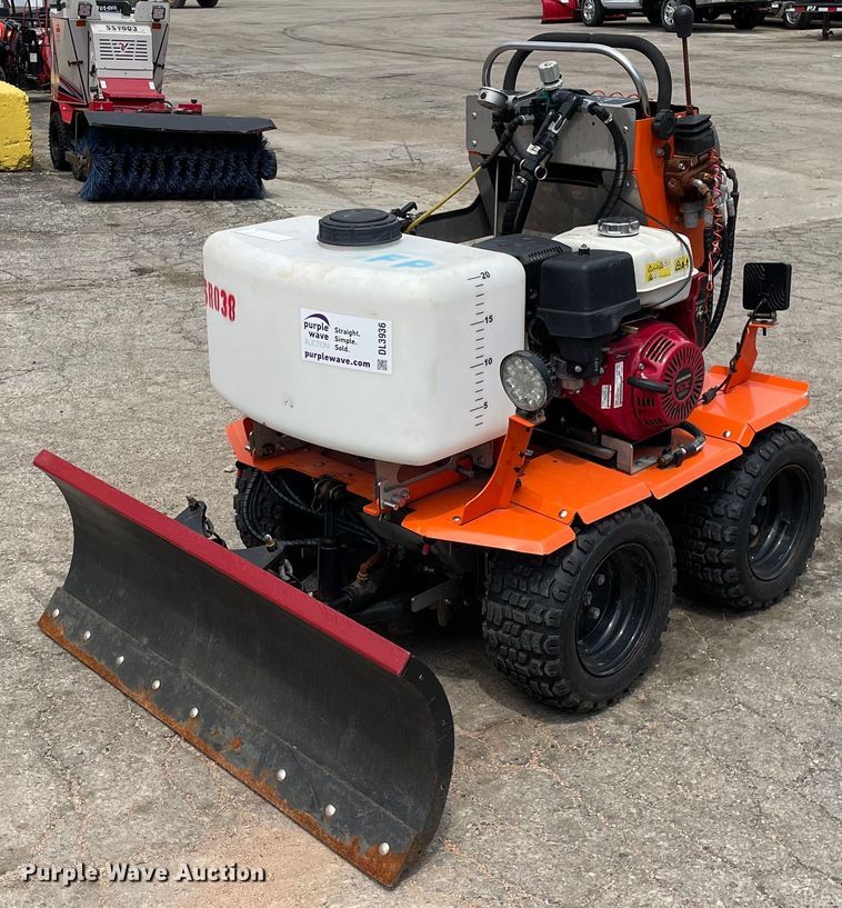 image for item DL3936 Snowrator ZX4