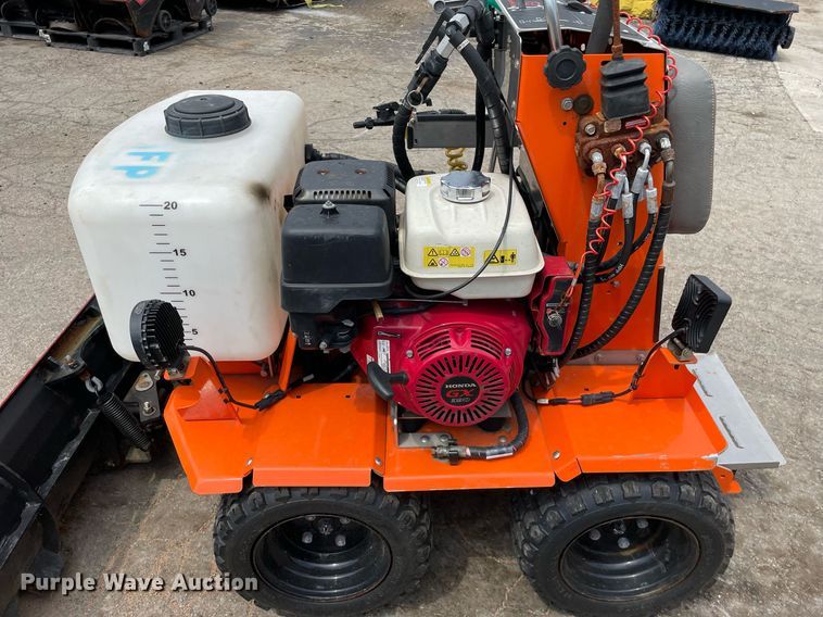 image for item DL3936 Snowrator ZX4